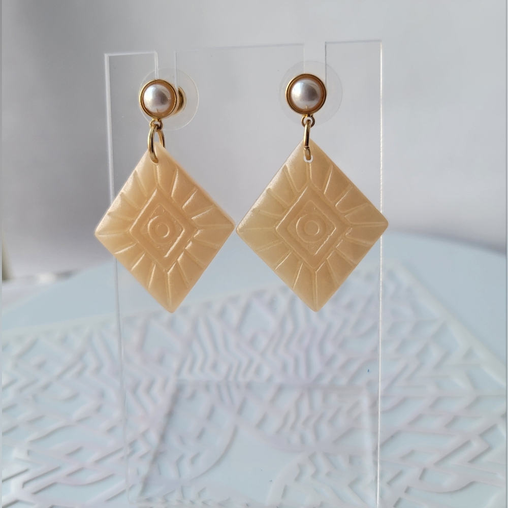 Chic Gold and Cream Diamond Earrings
